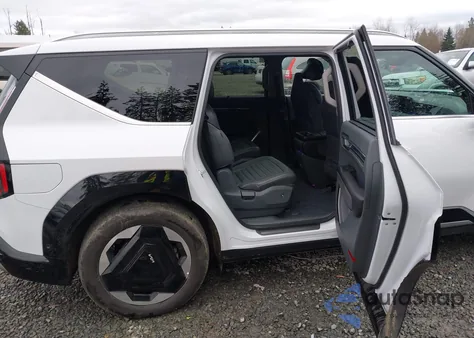 2025 Kia Ev9 Land z USA, uszkodzony, nr VIN 5XYADFS59SG001052